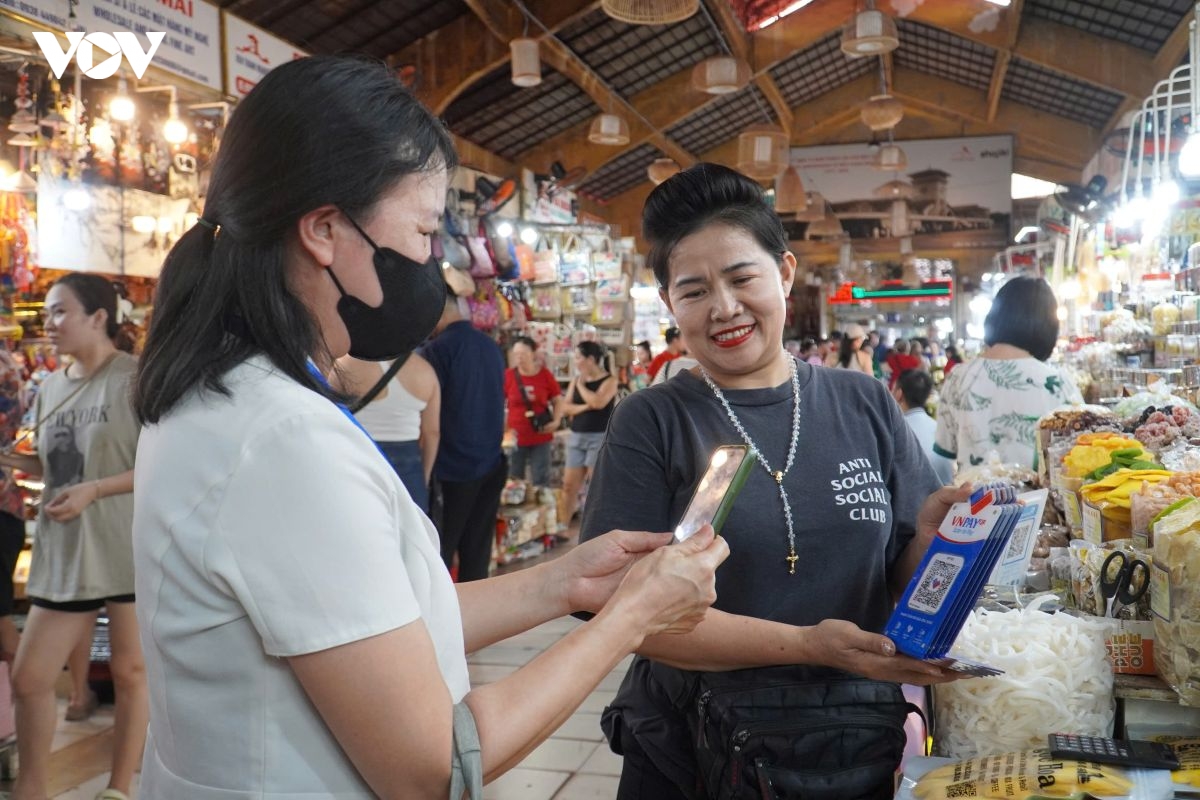 Từ thanh toán không tiền mặt chuyển sang hệ sinh thái tài chính số toàn diện